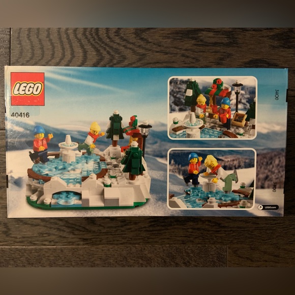 Lego limited edition Ice Skating Rink 40416 - Picture 2 of 2